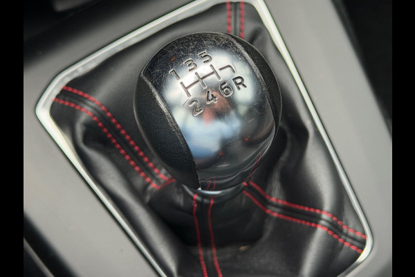 Ford Focus 1.0 EcoBoost Hybrid ST Line X, achteruitrijcamera, stoel-stuurverwarming, vele opties, 1 e eigenaar, NL auto met nap