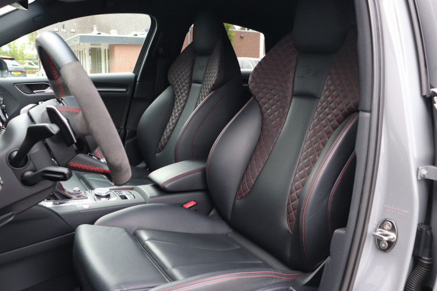 Audi RS3 Limousine 2.5 TFSI Quattro B&O Virtual RS Sportstoelen