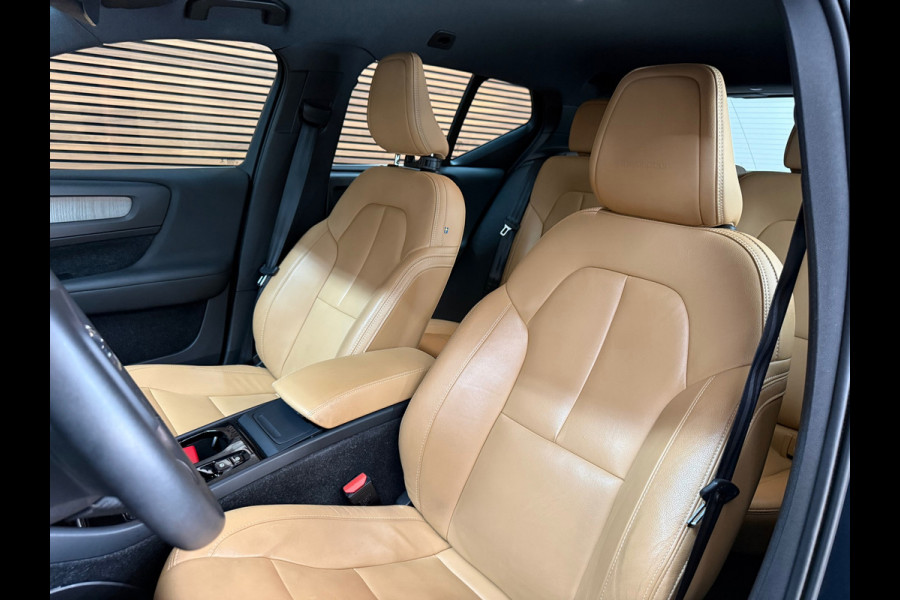 Volvo XC40 2.0 T4 Inscription | Parkeer assist Pro | CarPlay | Winter Pakket | LED | Ambient | Rij Assist Pro | Keyless | NAP