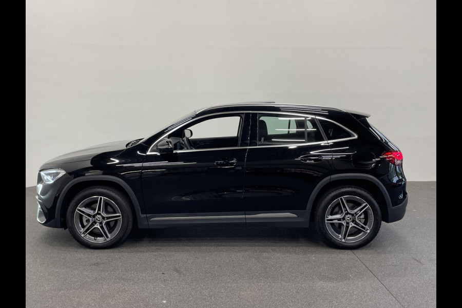 Mercedes-Benz GLA 250 e AMG Line PHEV Automaat Panorama dak 360 Camera Adaptieve Led Leder Interieur elektrische Achterklep Carplay/Android Auto Navigatie