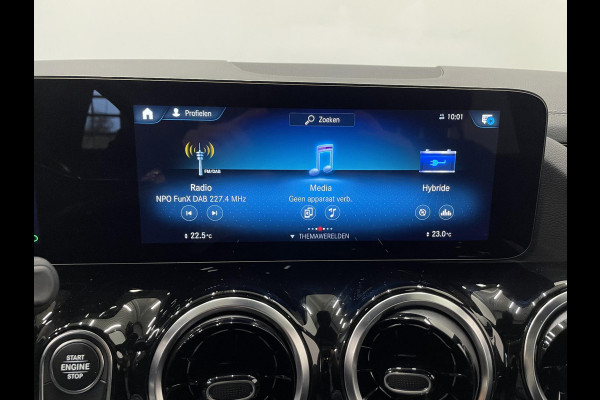Mercedes-Benz GLA 250 e AMG Line PHEV Automaat Panorama dak 360 Camera Adaptieve Led Leder Interieur elektrische Achterklep Carplay/Android Auto Navigatie