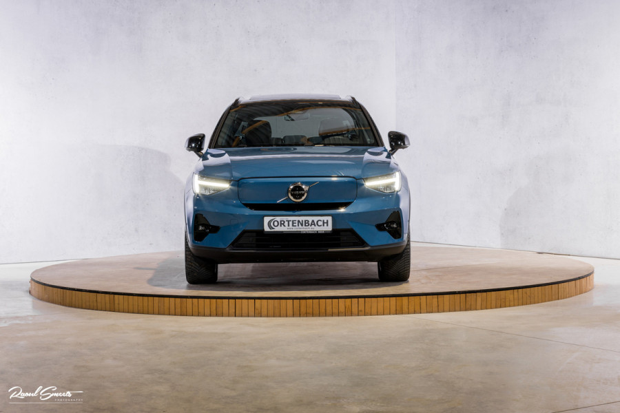 Volvo XC40 Recharge Ultimate 70 kWh | Panoramadak | Adaptieve cruise | Blis | Memory | Harman Kardon |