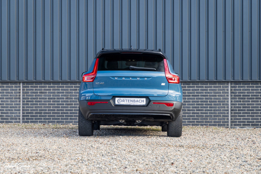 Volvo XC40 Recharge Ultimate 70 kWh | Panoramadak | Adaptieve cruise | Blis | Memory | Harman Kardon |