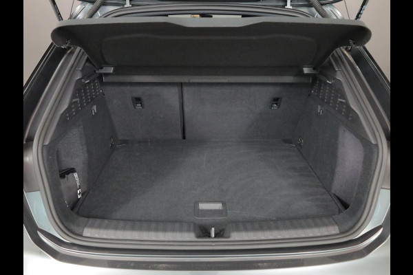 Audi A3 Sportback 30 TFSI S edition 110 pk S-tronic | Navigatie | Parkeersensoren achter | LED koplampen | Apple Carplay/Android Auto | S-Line |