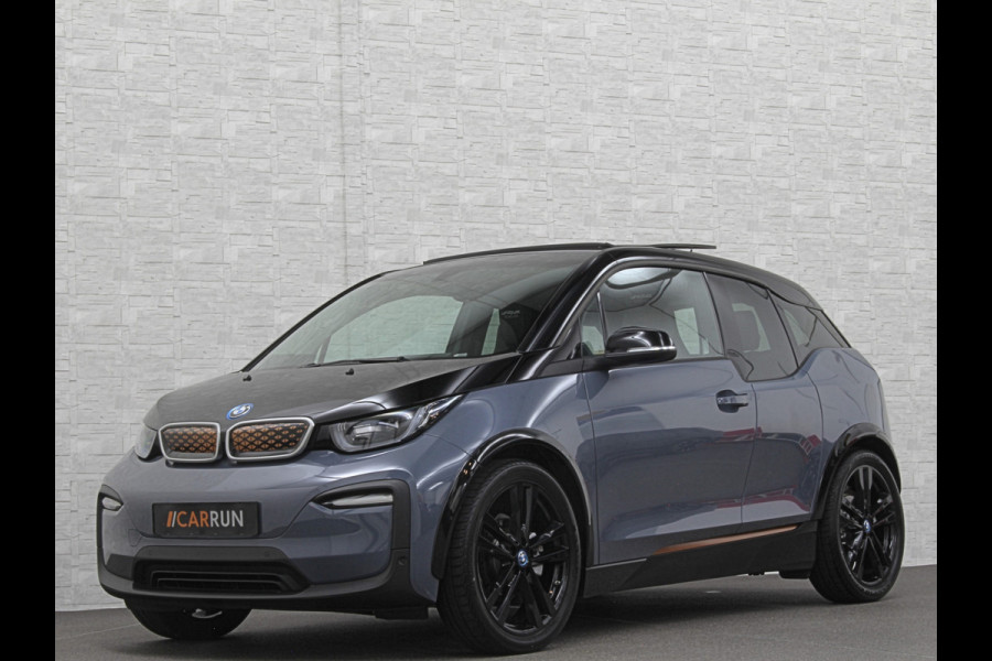 BMW i3 Unique Forever Edition 120Ah Sport-Pakket | Navi-Prof | Warmtepomp | 94% SOH | Snel Laden | Panorama | Camera | LED | Leder | 20'' | Stoelverwarming |