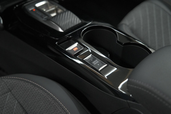 Peugeot 208 1.2 Hybrid 110 e-DCS6 Allure | Apple Carplay | Parkeersensoren Voor + Achter | Climate Control