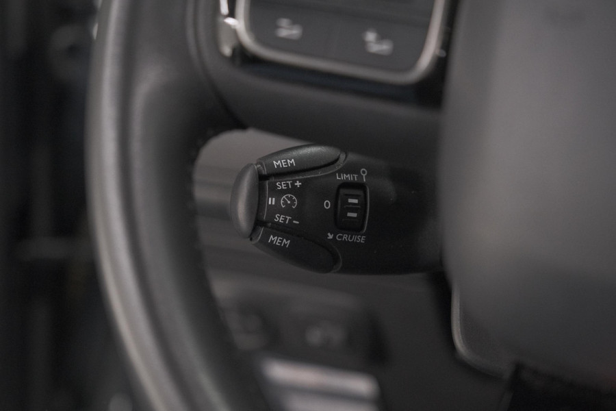 Citroën C3 Aircross PureTech 110 S&S Business | Schuif-/Kanteldak | Camera | HIFI Audiosysteem | Dodehoekdetectie