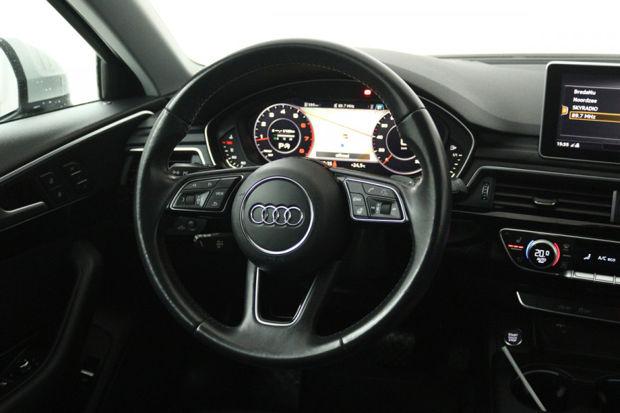 Audi A4 Limousine 35 TFSI Sport S line black edition (DIGITALE COCKPIT, CAMERA, STOELVERWARMING/VERKOELING, ELEKTR STOELEN)