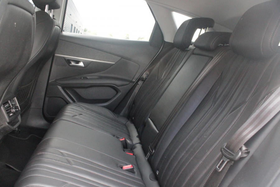 Peugeot 3008 1.2 130PK AUTOMAAT ALLURE | LEDEREN BEKLEDING | TREKHAAK | ELEKTRISCH BEDIENBARE BESTUUDERSSTOEL MET GEHEUGENFUNCTIE | ADAPTIVE CRUISE CONTROL | ELEKTRISCH BEDIENBARE ACHTERKLEP | APPLE CARPLAY/ANDROID AUTO | NAVIGATIE | STOELVERWARMING | ALL SEASON BANDEN | 19" LICHTMETALEN VELGEN | KEYLESS ENTRY/START | DODEHOEK DETECTIE | DRAADLOZE TELEFOONLADER |