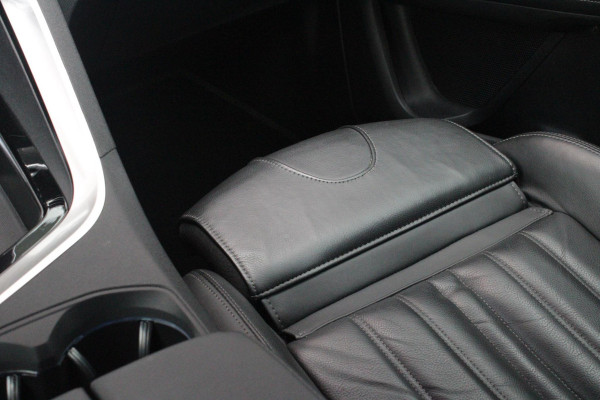 Peugeot 3008 1.2 130PK AUTOMAAT ALLURE | LEDEREN BEKLEDING | TREKHAAK | ELEKTRISCH BEDIENBARE BESTUUDERSSTOEL MET GEHEUGENFUNCTIE | ADAPTIVE CRUISE CONTROL | ELEKTRISCH BEDIENBARE ACHTERKLEP | APPLE CARPLAY/ANDROID AUTO | NAVIGATIE | STOELVERWARMING | ALL SEASON BANDEN | 19" LICHTMETALEN VELGEN | KEYLESS ENTRY/START | DODEHOEK DETECTIE | DRAADLOZE TELEFOONLADER |