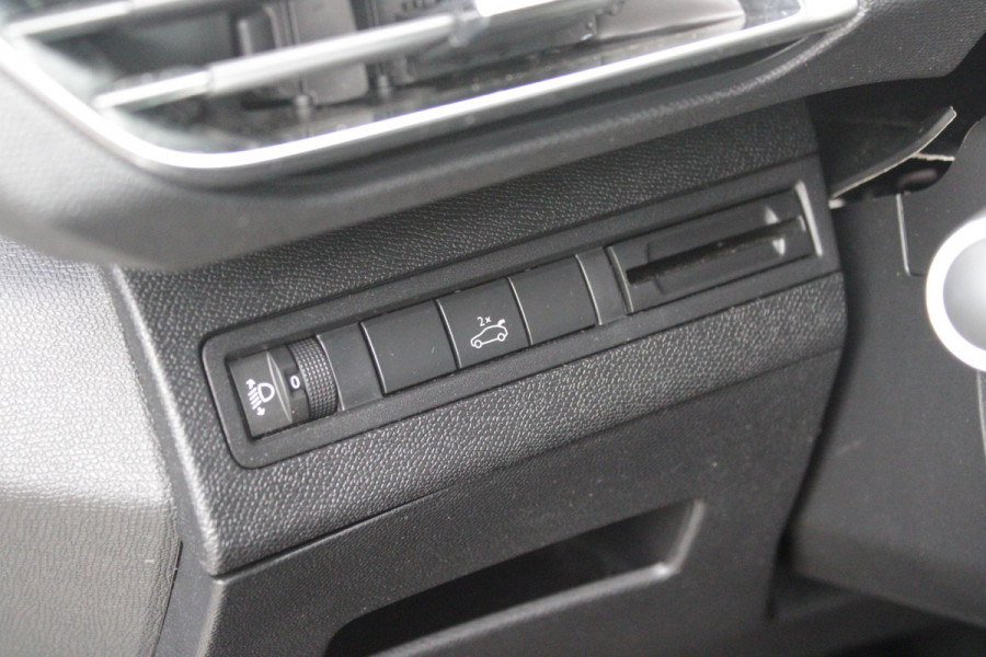 Peugeot 3008 1.2 130PK AUTOMAAT ALLURE | LEDEREN BEKLEDING | TREKHAAK | ELEKTRISCH BEDIENBARE BESTUUDERSSTOEL MET GEHEUGENFUNCTIE | ADAPTIVE CRUISE CONTROL | ELEKTRISCH BEDIENBARE ACHTERKLEP | APPLE CARPLAY/ANDROID AUTO | NAVIGATIE | STOELVERWARMING | ALL SEASON BANDEN | 19" LICHTMETALEN VELGEN | KEYLESS ENTRY/START | DODEHOEK DETECTIE | DRAADLOZE TELEFOONLADER |