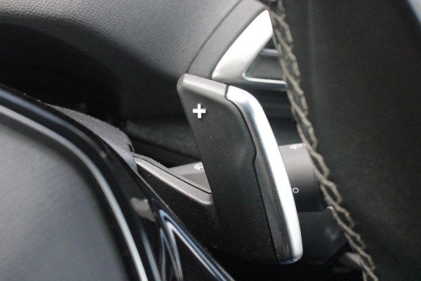 Peugeot 3008 1.2 130PK AUTOMAAT ALLURE | LEDEREN BEKLEDING | TREKHAAK | ELEKTRISCH BEDIENBARE BESTUUDERSSTOEL MET GEHEUGENFUNCTIE | ADAPTIVE CRUISE CONTROL | ELEKTRISCH BEDIENBARE ACHTERKLEP | APPLE CARPLAY/ANDROID AUTO | NAVIGATIE | STOELVERWARMING | ALL SEASON BANDEN | 19" LICHTMETALEN VELGEN | KEYLESS ENTRY/START | DODEHOEK DETECTIE | DRAADLOZE TELEFOONLADER |