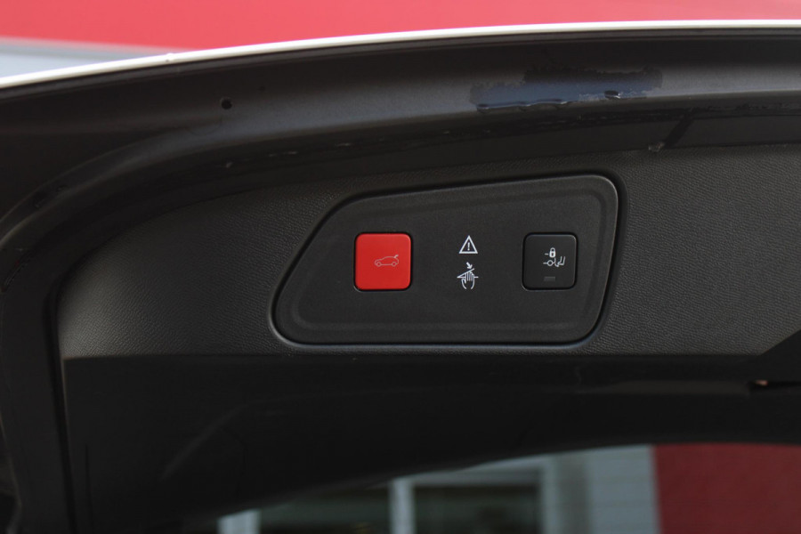 Peugeot 3008 1.2 130PK AUTOMAAT ALLURE | LEDEREN BEKLEDING | TREKHAAK | ELEKTRISCH BEDIENBARE BESTUUDERSSTOEL MET GEHEUGENFUNCTIE | ADAPTIVE CRUISE CONTROL | ELEKTRISCH BEDIENBARE ACHTERKLEP | APPLE CARPLAY/ANDROID AUTO | NAVIGATIE | STOELVERWARMING | ALL SEASON BANDEN | 19" LICHTMETALEN VELGEN | KEYLESS ENTRY/START | DODEHOEK DETECTIE | DRAADLOZE TELEFOONLADER |