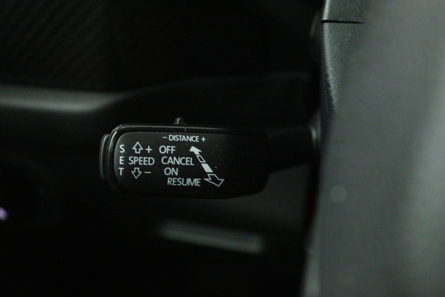 Škoda Kodiaq 1.5 TSI Sportline Business 7p. (DIGITALE COCKPIT, PANORAMADAK, TREKHAAK, STOELVERWARMING, CAMERA)