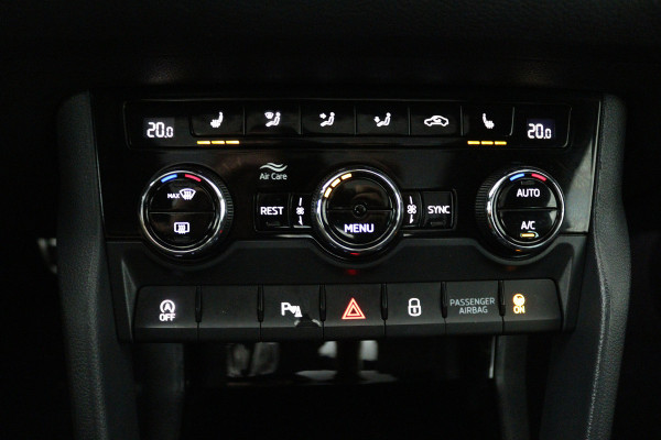 Škoda Kodiaq 1.5 TSI Sportline Business 7p. (DIGITALE COCKPIT, PANORAMADAK, TREKHAAK, STOELVERWARMING, CAMERA)