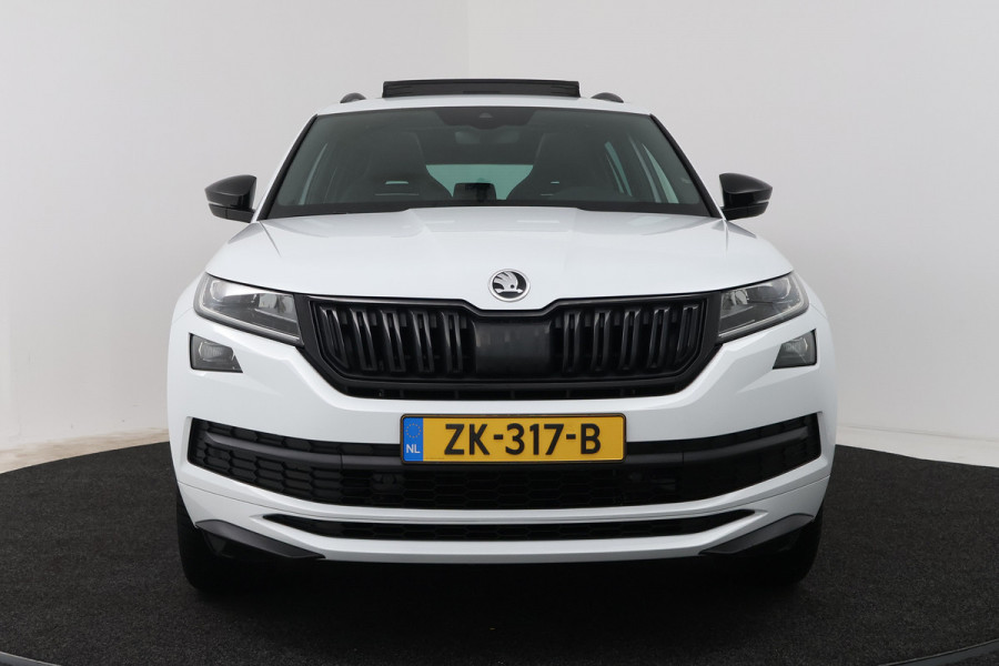 Škoda Kodiaq 1.5 TSI Sportline Business 7p. (DIGITALE COCKPIT, PANORAMADAK, TREKHAAK, STOELVERWARMING, CAMERA)