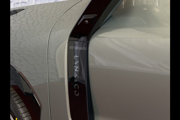 Lynk & Co 08 2026 MORE | 345PK PHEV | (AUG 2026) ±200KM ELEKTRISCH | DIRECT LEVERBAAR | MASSAGESTOELEN | STOELVERW./VENTILATIE | PANO | MATRI PHEV