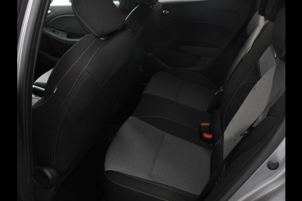 Mitsubishi Colt 1.6 HEV Automaat Intense DEMO ! Apple Carplay/Android Auto Camera Climate Control Cruise Control Lichtmetalen velgen Digitale Cockpit
