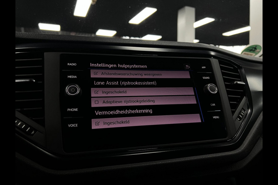 Volkswagen T-Roc 1.0 TSI | Stoelverw. | Clima | Carplay |