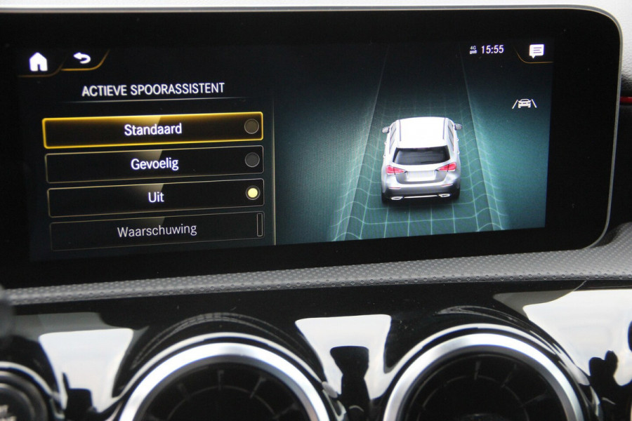 Mercedes-Benz A-Klasse 180 Business | NL Auto | AMG | Pano-Dak | Camera | ECC | Cruise | Leder | PDC | Navi | Keyless-Go | DAB