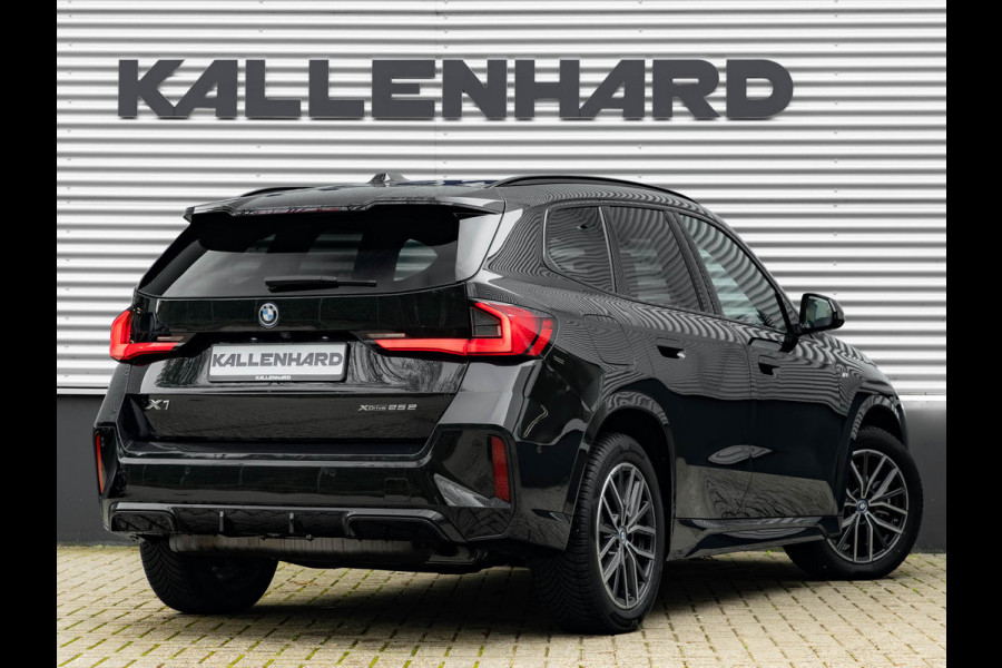 BMW X1 xDrive25e M-Sport - Pano - Trekhaak - Memoryzetel - Harman Kardon