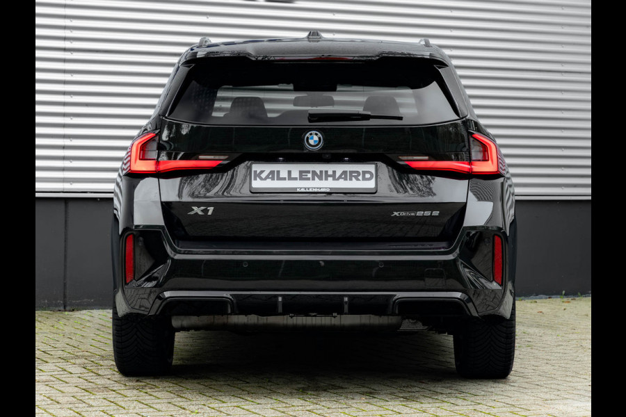 BMW X1 xDrive25e M-Sport - Pano - Trekhaak - Memoryzetel - Harman Kardon