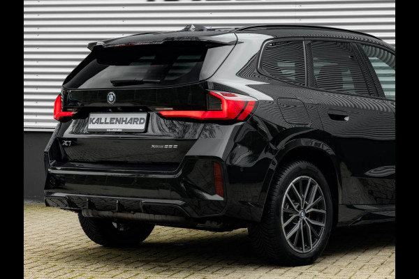BMW X1 xDrive25e M-Sport - Pano - Trekhaak - Memoryzetel - Harman Kardon