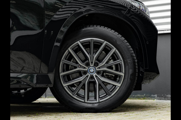 BMW X1 xDrive25e M-Sport - Pano - Trekhaak - Memoryzetel - Harman Kardon