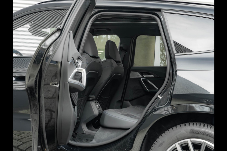 BMW X1 xDrive25e M-Sport - Pano - Trekhaak - Memoryzetel - Harman Kardon
