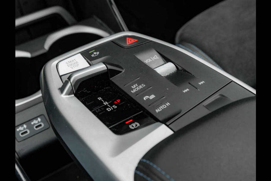 BMW X1 xDrive25e M-Sport - Pano - Trekhaak - Memoryzetel - Harman Kardon