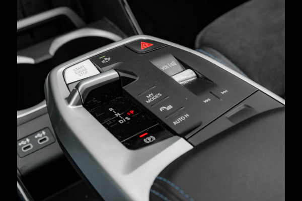 BMW X1 xDrive25e M-Sport - Pano - Trekhaak - Memoryzetel - Harman Kardon