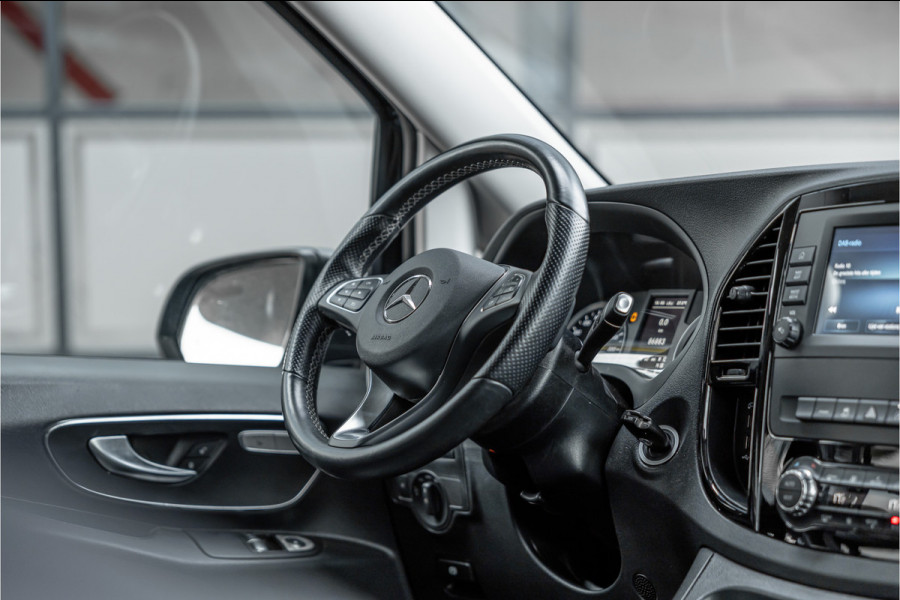 Mercedes-Benz Vito 124 CDI 237 PK DC Lang | Airmatic | Distronic | LED | Trekhaak | Lederen bekleding | L+R Schuifdeur | Dubbel cabine | Dodehoek | Camera | Navigatie | DAB | Dealer onderhouden | 24 maanden garantie