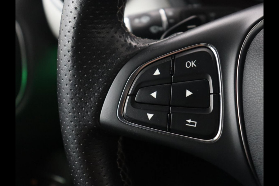 Mercedes-Benz B-klasse 200 Prestige | Panoramadak | Half leder | Stoelverwarming | Cruise control | Navigatie | Bluetooth | Climate control | Park assist | Full LED | 17" velgen