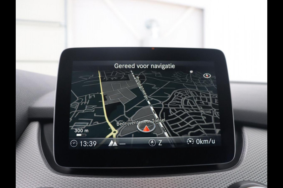 Mercedes-Benz B-klasse 200 Prestige | Panoramadak | Half leder | Stoelverwarming | Cruise control | Navigatie | Bluetooth | Climate control | Park assist | Full LED | 17" velgen