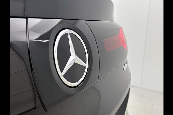 Mercedes-Benz C-Klasse 400 4MATIC Business Solution Luxury 94 kWh | Plus pakket | Parkeerpakket | Vast panoramadak | 19” multispaaks lichtmetalen velgen | URBAN GUARD |