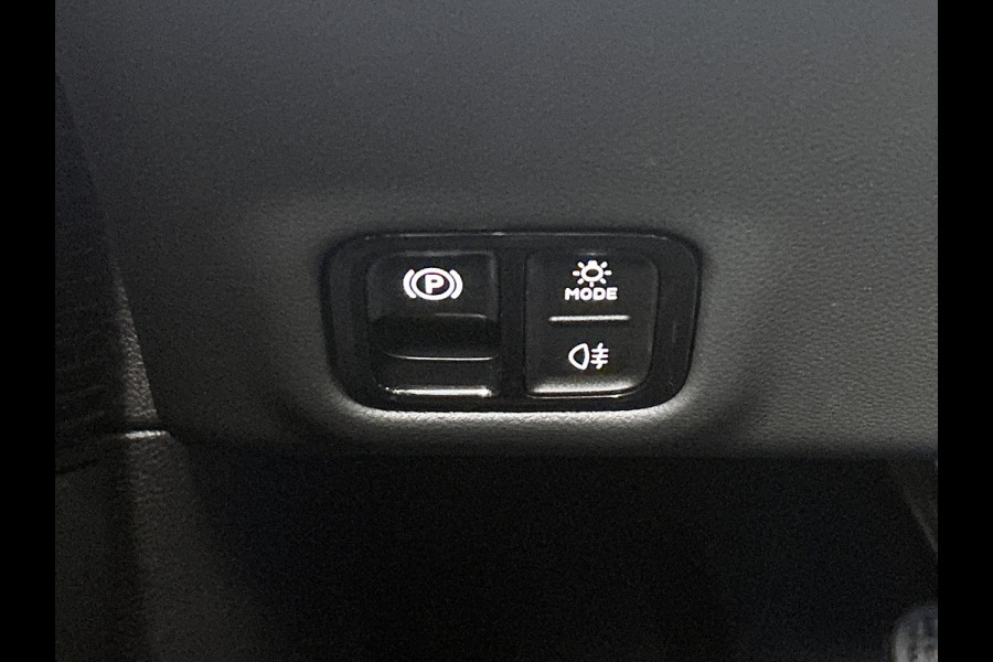 Mercedes-Benz C-Klasse 400 4MATIC Business Solution Luxury 94 kWh | Plus pakket | Parkeerpakket | Vast panoramadak | 19” multispaaks lichtmetalen velgen | URBAN GUARD |