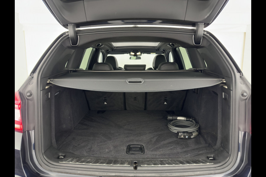 BMW iX3 High Executive 80 kWh [ 3-Fase-11kW ] {SoH-97%} (INCL-BTW) Aut. *PANO | LEATHER | HARMAN/KARDON | ADAPTIVE-CRUISE | FULL-LED | BLINDSPOT | MEMORY-PACK | DIGI-COCKPIT | HEATED-SPORTSEATS | KEYLESS | CAMERA | DAB+ | TOWBAR | HEAD-UP | 20''AL