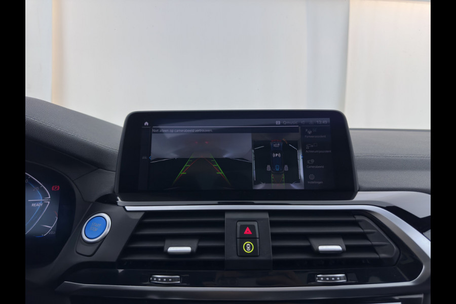 BMW iX3 High Executive 80 kWh [ 3-Fase-11kW ] {SoH-97%} (INCL-BTW) Aut. *PANO | LEATHER | HARMAN/KARDON | ADAPTIVE-CRUISE | FULL-LED | BLINDSPOT | MEMORY-PACK | DIGI-COCKPIT | HEATED-SPORTSEATS | KEYLESS | CAMERA | DAB+ | TOWBAR | HEAD-UP | 20''AL