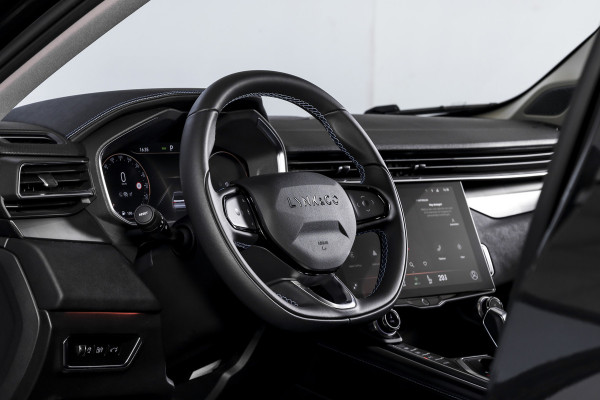 Lynk & Co 01 1.5 PHEV 261PK MY22 | Black Pakket | 360 Camera  | 7.4 kWh Boordlader | S/K-panodak | Adapt. Cruise | Memory | Elek. klep | LM 20" |