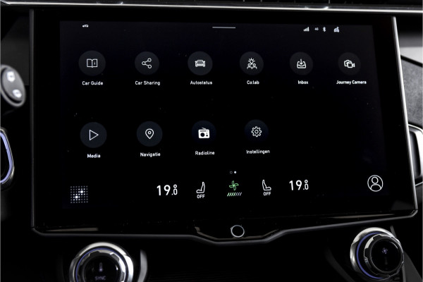 Lynk & Co 01 1.5 PHEV 261PK MY22 | Black Pakket | 360 Camera  | 7.4 kWh Boordlader | S/K-panodak | Adapt. Cruise | Memory | Elek. klep | LM 20" |