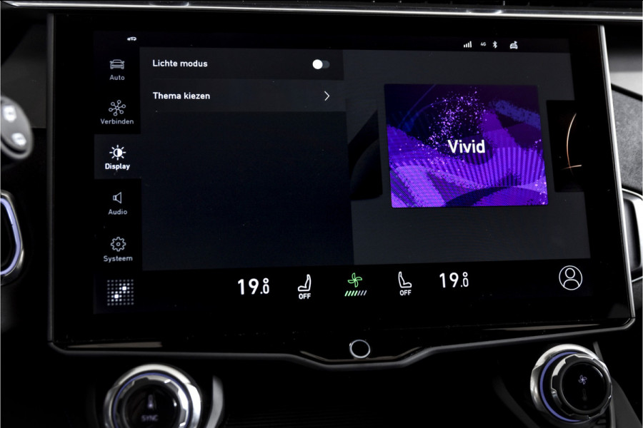 Lynk & Co 01 1.5 PHEV 261PK MY22 | Black Pakket | 360 Camera  | 7.4 kWh Boordlader | S/K-panodak | Adapt. Cruise | Memory | Elek. klep | LM 20" |