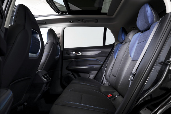 Lynk & Co 01 1.5 PHEV 261PK MY22 | Black Pakket | 360 Camera  | 7.4 kWh Boordlader | S/K-panodak | Adapt. Cruise | Memory | Elek. klep | LM 20" |