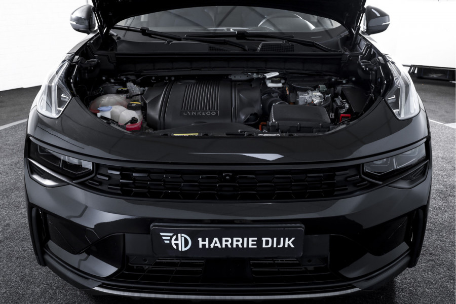 Lynk & Co 01 1.5 PHEV 261PK MY22 | Black Pakket | 360 Camera  | 7.4 kWh Boordlader | S/K-panodak | Adapt. Cruise | Memory | Elek. klep | LM 20" |