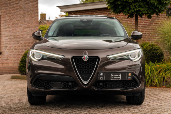 Alfa Romeo Stelvio 2.0 T AWD Super 280 PK Aut. ACC Schuifdak Harman Kardon Stoel/stuurverw. Keyless 19''