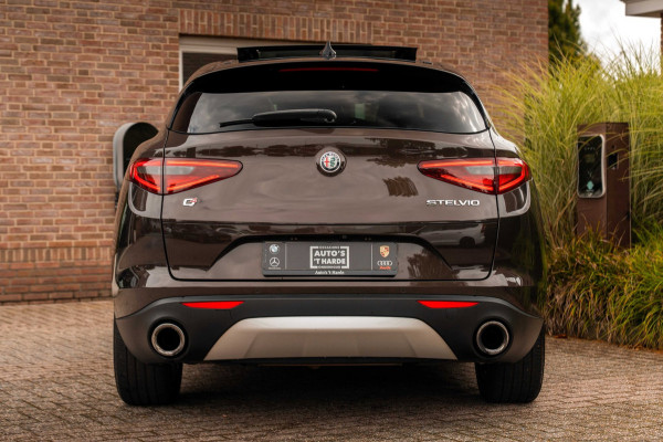 Alfa Romeo Stelvio 2.0 T AWD Super 280 PK Aut. ACC Schuifdak Harman Kardon Stoel/stuurverw. Keyless 19''
