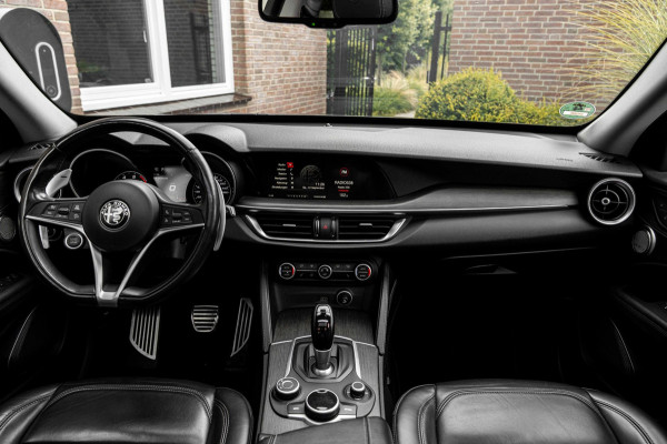 Alfa Romeo Stelvio 2.0 T AWD Super 280 PK Aut. ACC Schuifdak Harman Kardon Stoel/stuurverw. Keyless 19''