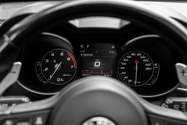 Alfa Romeo Stelvio 2.0 T AWD Super 280 PK Aut. ACC Schuifdak Harman Kardon Stoel/stuurverw. Keyless 19''
