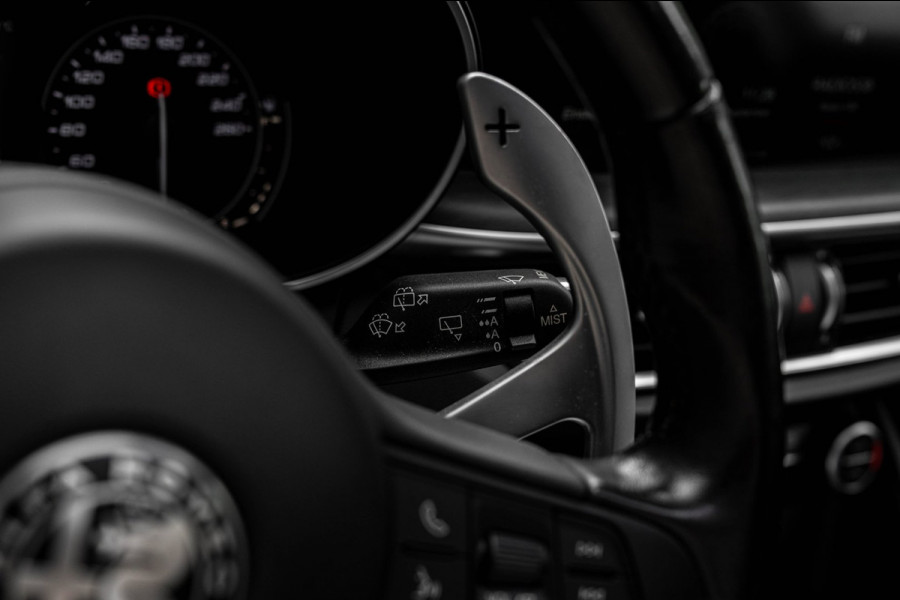 Alfa Romeo Stelvio 2.0 T AWD Super 280 PK Aut. ACC Schuifdak Harman Kardon Stoel/stuurverw. Keyless 19''