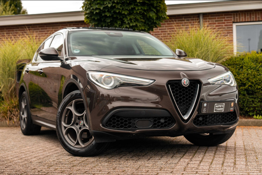 Alfa Romeo Stelvio 2.0 T AWD Super 280 PK Aut. ACC Schuifdak Harman Kardon Stoel/stuurverw. Keyless 19''