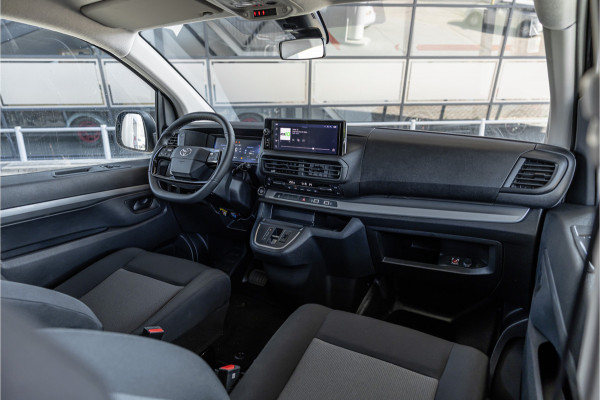 Toyota ProAce Worker 2.0 D-4D Professional DC L3H1 XL | LED | ACC | CarPlay | Camera | Stoel- en stuurwielverwarming | Trekhaak | Navigatie | Keyless entry | Dealer onderhouden | Tot 10 jaar garantie